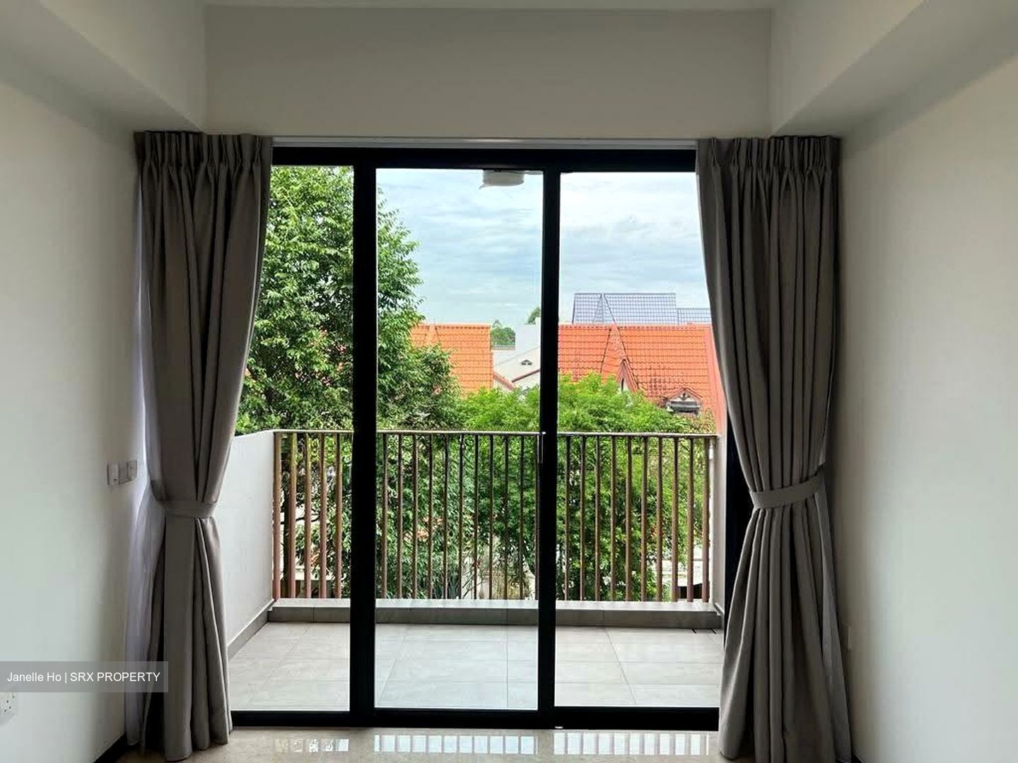 Royalgreen (D10), Condominium #548876551